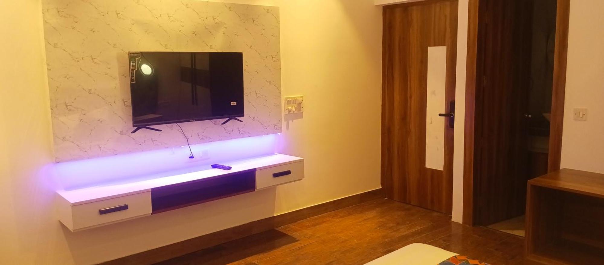 Hotel Elite Sector 45 I Gurgaon Central I Couple Friendly Exterior photo