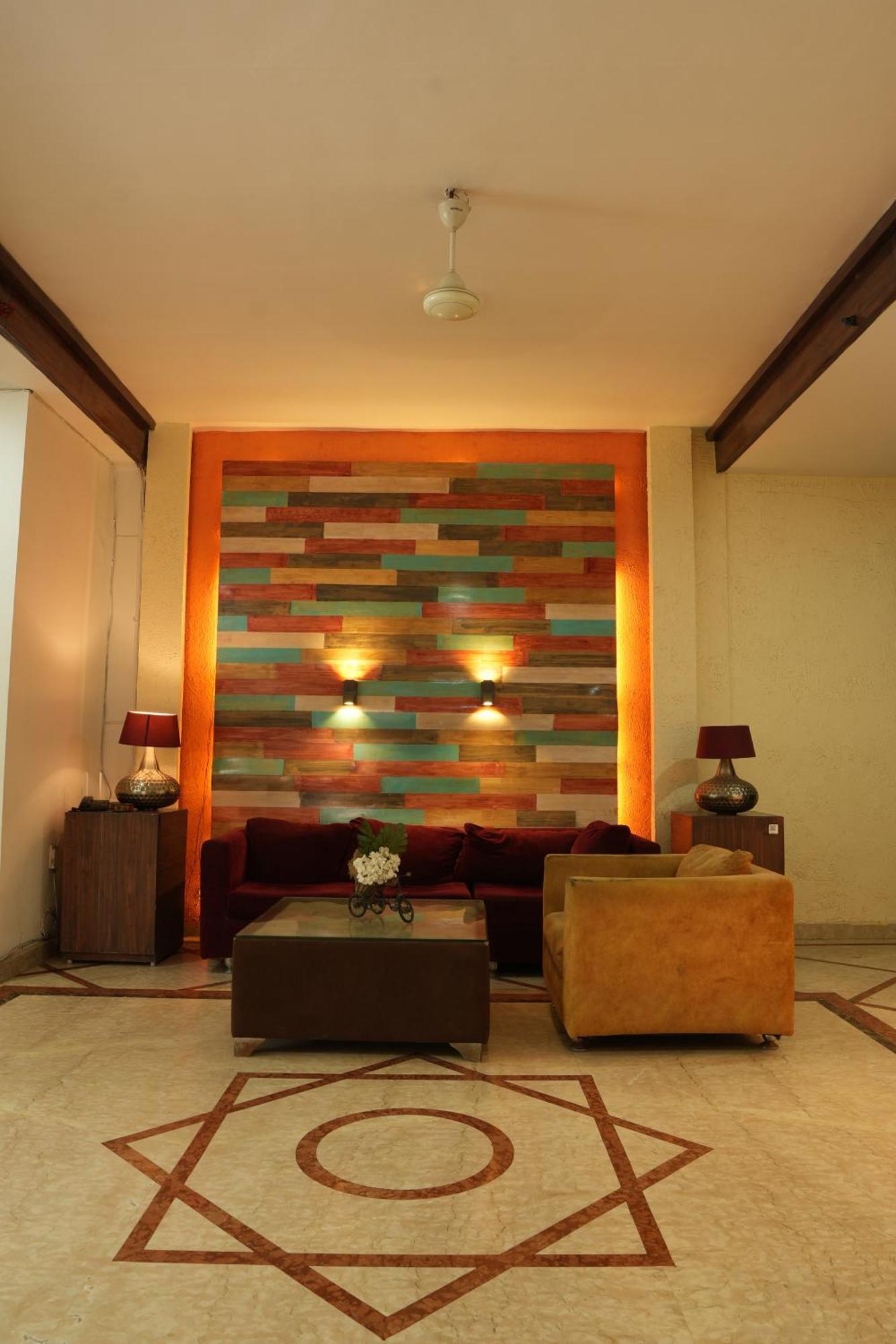 Hotel Elite Sector 45 I Gurgaon Central I Couple Friendly Exterior photo